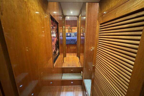 Altima 55 Pilothouse Yacht For Sale