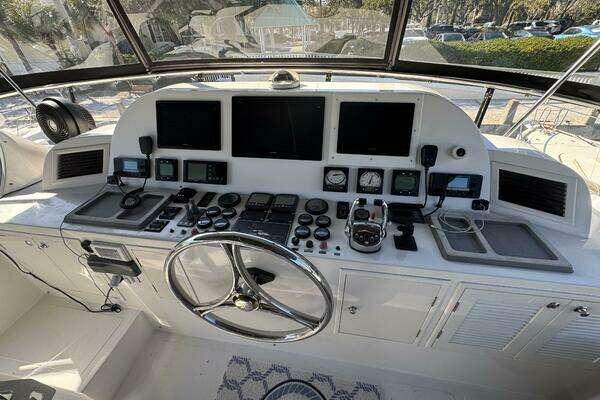 Altima 55 Pilothouse Yacht For Sale