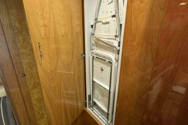 Altima 55 Pilothouse Yacht For Sale