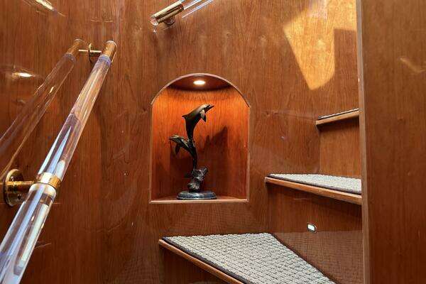 Altima 55 Pilothouse Yacht For Sale