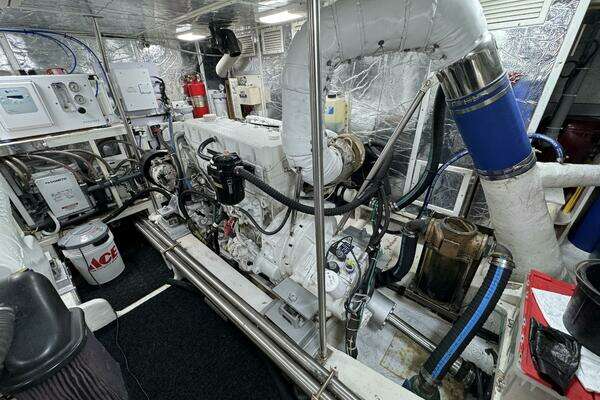 Altima 55 Pilothouse Yacht For Sale