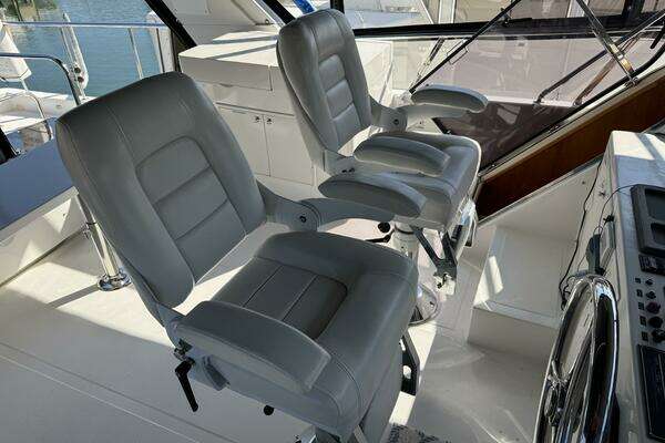Altima 55 Pilothouse Yacht For Sale