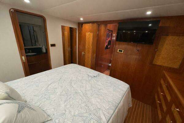 Altima 55 Pilothouse Yacht For Sale