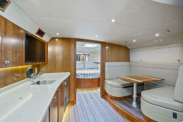 Albemarle 41 Express Yacht For Sale