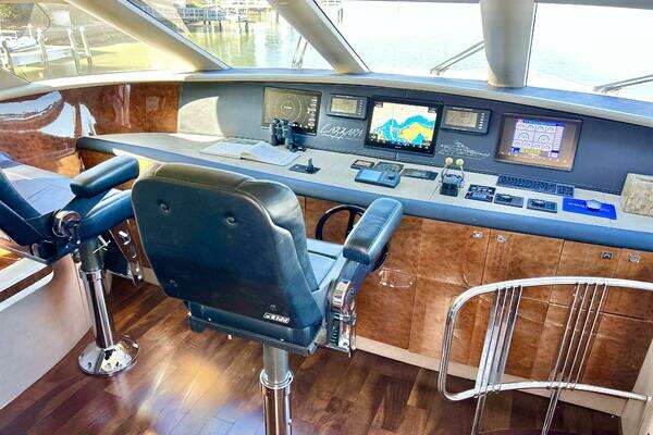 Photo of the 2001 Lazzara Yachts 94 Motor Yacht "Serendipity"