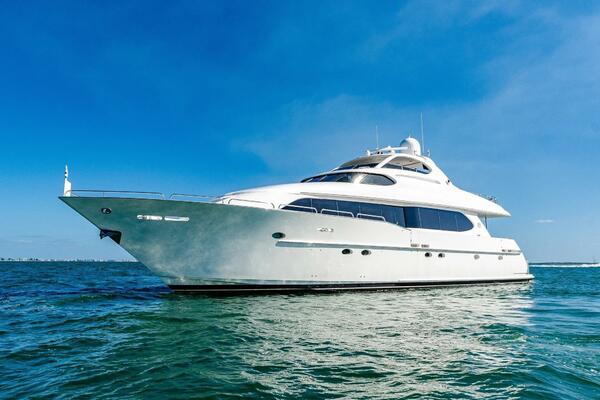 Serendipity 94ft Lazzara Yachts Yacht For Sale