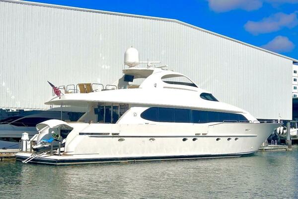 Serendipity 94ft Lazzara Yachts Yacht For Sale
