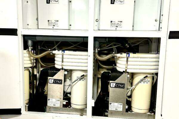 Lazzara Yachts 94 Motor Yacht Yacht For Sale