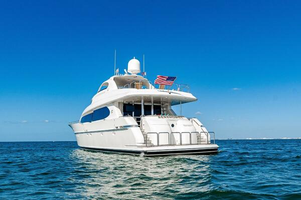 Serendipity 94ft Lazzara Yachts Yacht For Sale