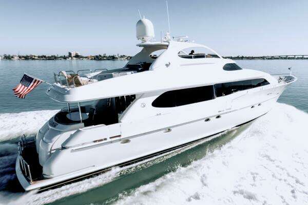 Lazzara Yachts 94 Motor Yacht Yacht For Sale
