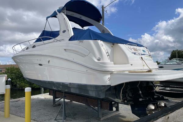 Island Girl 30ft Sea Ray Yacht For Sale