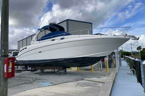 30-ft-Sea Ray-2002-Sundancer-Island Girl El Jobean Florida United States  yacht for sale
