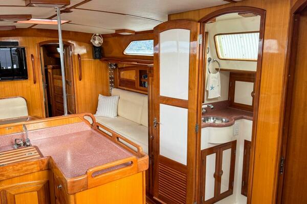 Journey Home 44ft Outbound Yacht For Sale