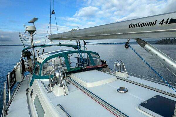 Outbound 44 Yacht For Sale