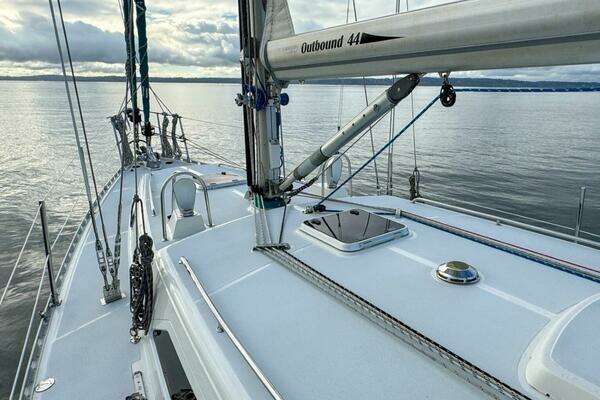 Outbound 44 Yacht For Sale