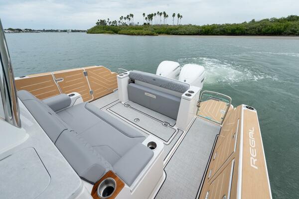 34ft Regal Yacht For Sale