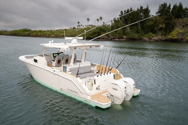 34ft Regal Yacht For Sale