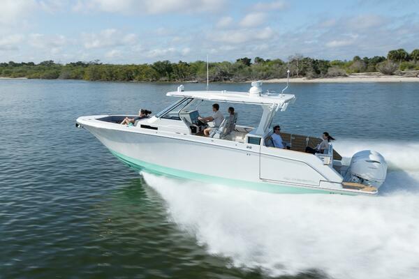 34ft Regal Yacht For Sale