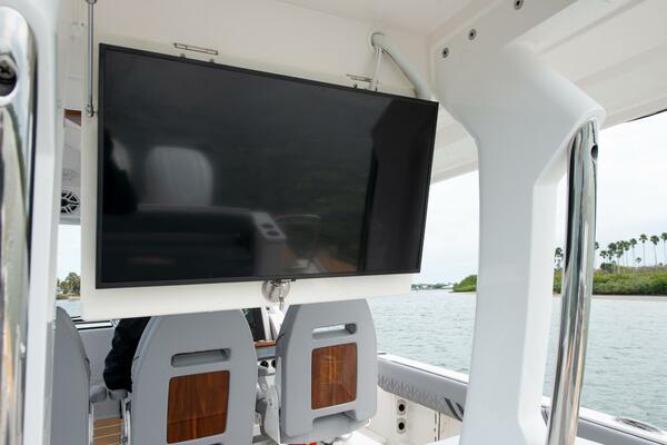 34ft Regal Yacht For Sale