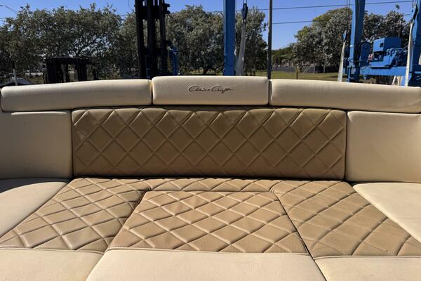 30ft Chris Craft Yacht For Sale