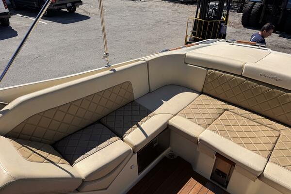 30ft Chris Craft Yacht For Sale