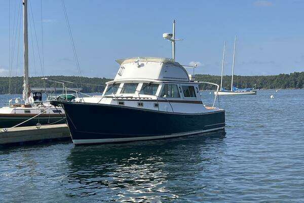 Photo of the 1986 Wilbur Flybridge Cruiser "Miracle"