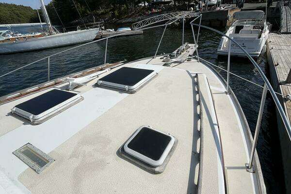 Photo of the 1986 Wilbur Flybridge Cruiser "Miracle"