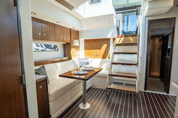 Cruisers Yachts 48 Cantius Yacht For Sale