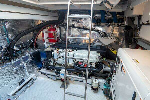 Cruisers Yachts 48 Cantius Yacht For Sale