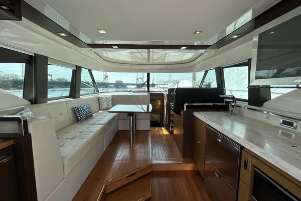 2016 Tiara Yachts 44