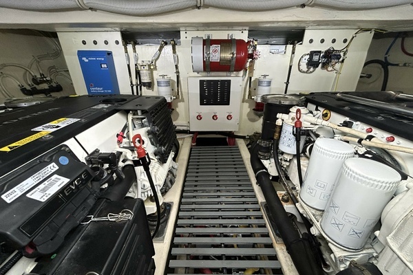 2016 Tiara Yachts 44