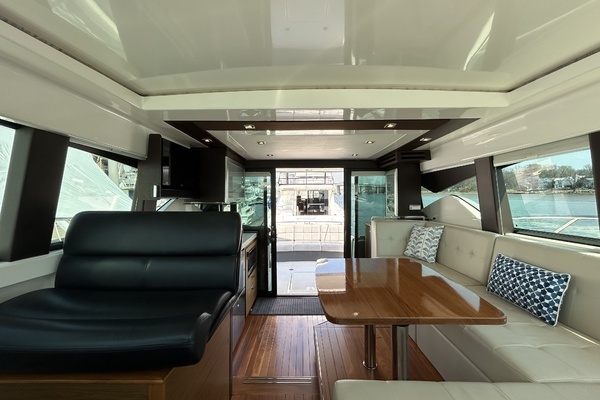 2016 Tiara Yachts 44