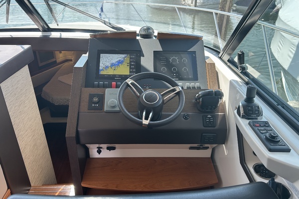 2016 Tiara Yachts 44