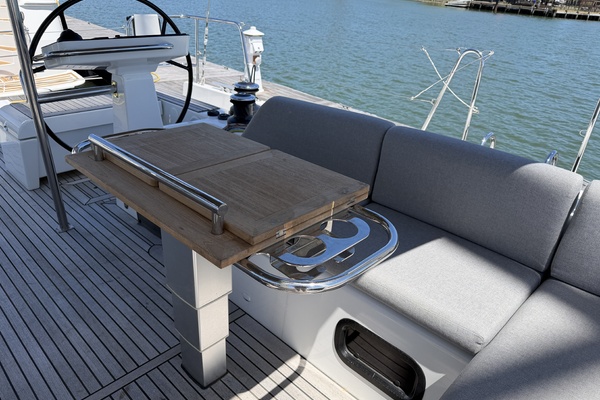 Circe 54ft Beneteau Yacht For Sale