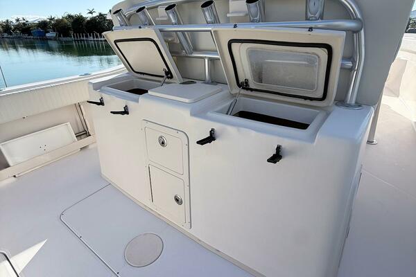 REPOWERED 33ft Grady White Yacht For Sale