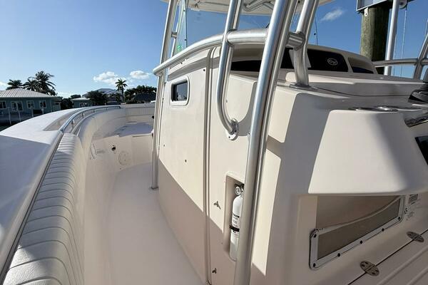 REPOWERED 33ft Grady White Yacht For Sale