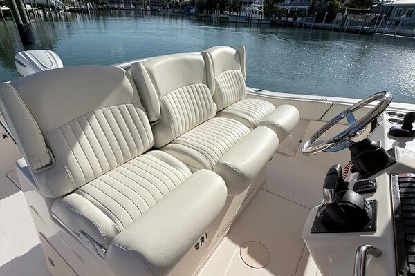 REPOWERED 33ft Grady White Yacht For Sale