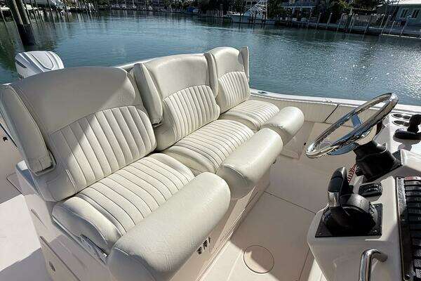 Grady-White Caynon 336 Yacht For Sale