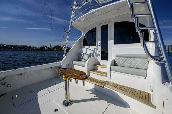 Viking Sport Tower Yacht For Sale