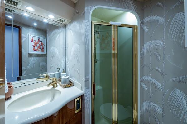 Viking 48 - Sweet Melissa - Guest Head