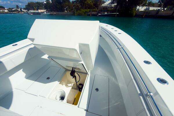 Contender 32 ST Yacht For Sale