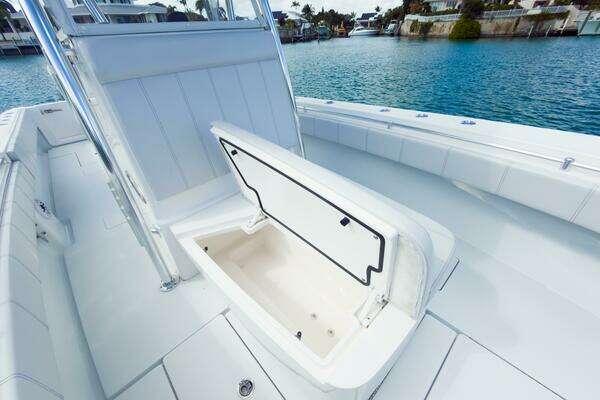 Contender 32 ST Yacht For Sale