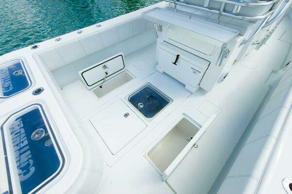 Contender 32 ST Yacht For Sale