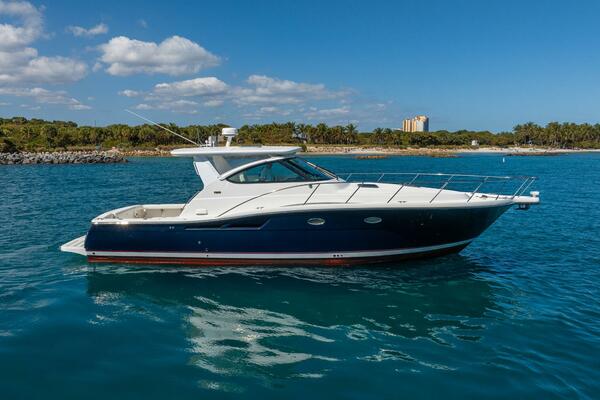 Blue Pearl 42ft Tiara Yachts Yacht For Sale