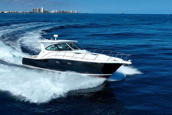 2004 Tiara Yachts 42