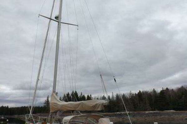 Photo of the 1987 Cape Dory Cape Dory 36 "Liberty"