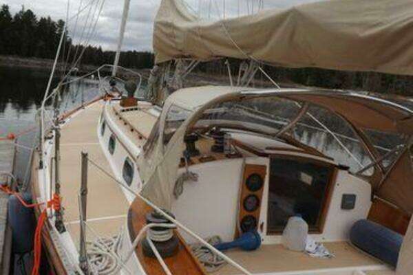 Photo of the 1987 Cape Dory Cape Dory 36 "Liberty"