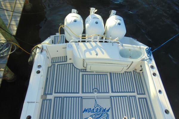 HOOKEN UP 39ft Stamas Yacht For Sale