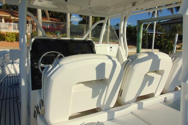 HOOKEN UP 39ft Stamas Yacht For Sale