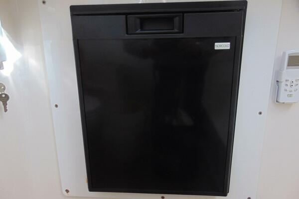 HOOKEN UP 39ft Stamas Yacht For Sale